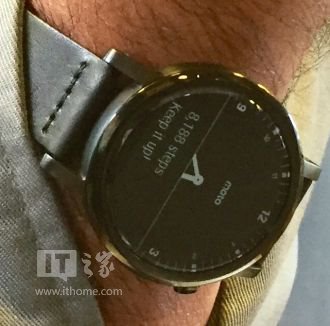 Moto360手表二代，时尚与科技的完美融合