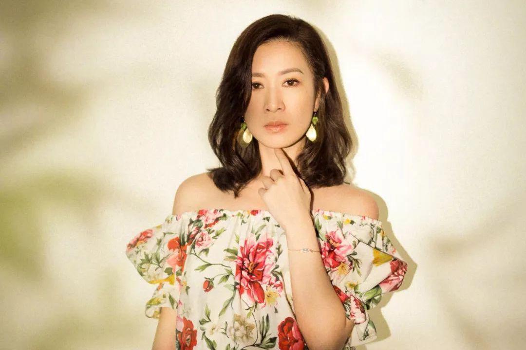 佘诗曼的前半生，就是一部打怪升级上位史![40P]