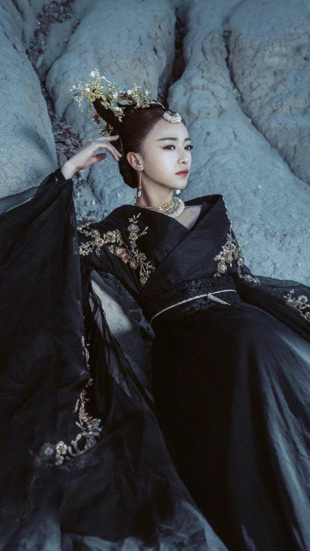 三个版本苏妲己即将上线最让人惊艳的却是减肥成功的颖儿11p